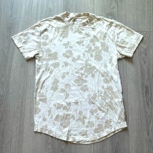 Abercrombie and Fitch Men’s Floral Tshirt